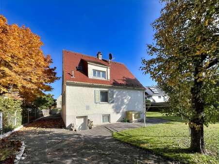 Altbestand nicht erhaltenswert - Grundstück in 85221 Dachau mit 726m² kaufen