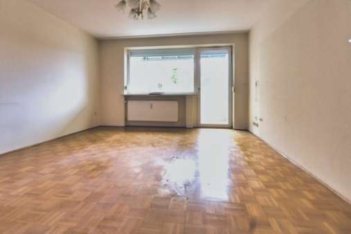 Große Fensterfront - Etagenwohnung in 85221 Dachau mit 54m² kaufen