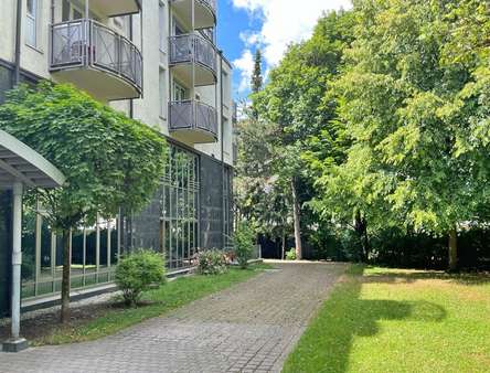 Eine gepflegte Anlage - Büro in 81737 München mit 272m² kaufen