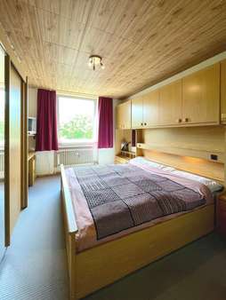 Das Schlafzimmer - Etagenwohnung in 85757 Karlsfeld mit 72m² kaufen