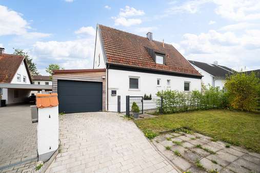 Außenansicht - Einfamilienhaus in 85435 Erding mit 123m² kaufen