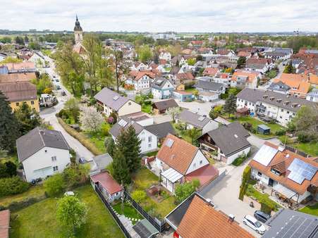 Drohnenaufnahme - Einfamilienhaus in 85435 Erding mit 123m² kaufen