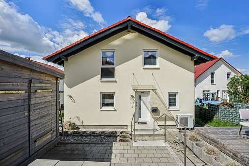 Außenansicht - Einfamilienhaus in 84149 Velden mit 193m² kaufen