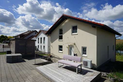 Außenansicht - Einfamilienhaus in 84149 Velden mit 193m² kaufen