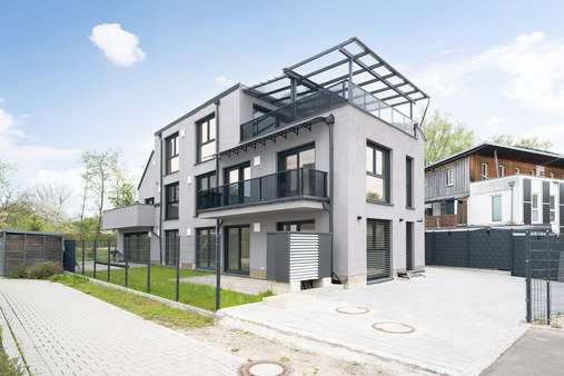 Außenansicht Außenansicht - Etagenwohnung in 84405 Dorfen mit 77m² kaufen