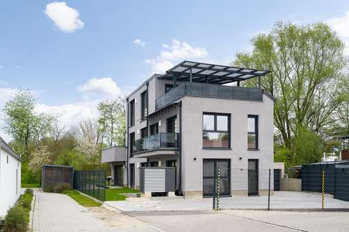 Außenansicht - Erdgeschosswohnung in 84405 Dorfen mit 79m² kaufen