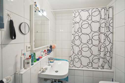 Badezimmer Badezimmer - Etagenwohnung in 85399 Hallbergmoos mit 58m² kaufen