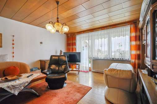 Wohnzimmer - Einfamilienhaus in 84416 Taufkirchen mit 139m² kaufen