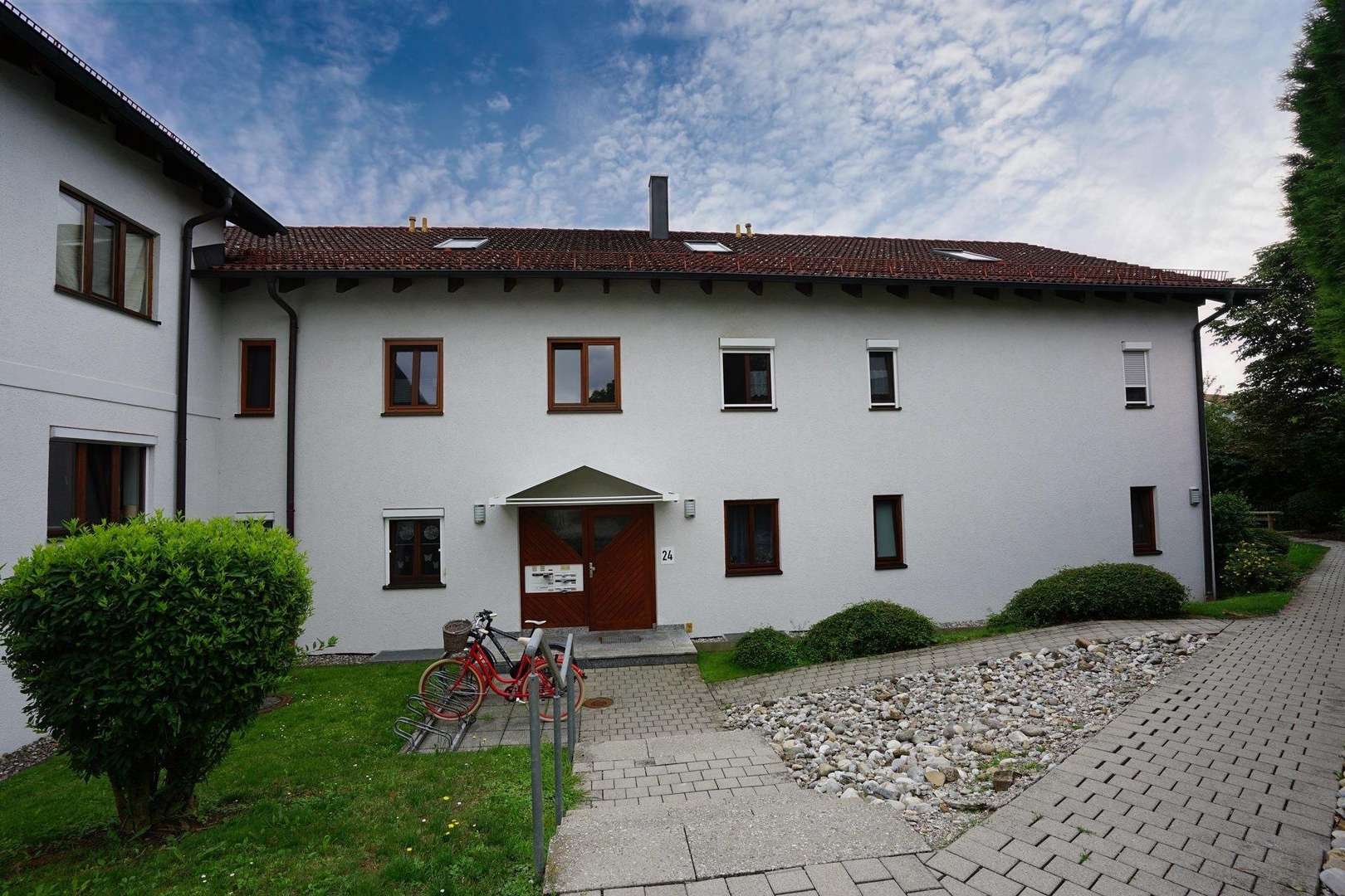 Erdgeschosswohnung in 84405 Dorfen mit 107m² kaufen