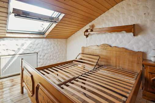 Schlafzimmer - Dachgeschosswohnung in 84416 Inning mit 62m² kaufen