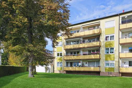 Außenansicht - Erdgeschosswohnung in 85435 Erding mit 76m² kaufen