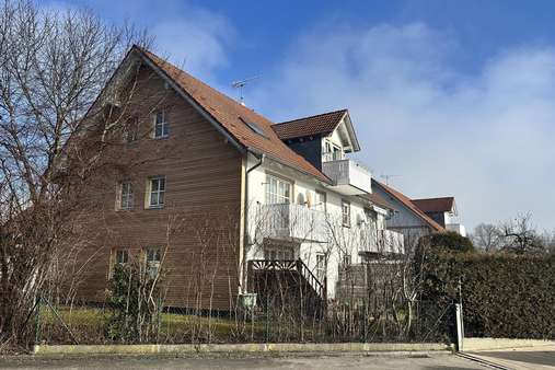 Ansicht Süd-West - Dachgeschosswohnung in 86931 Prittriching mit 91m² kaufen
