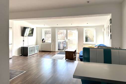 Wohnzimmer - Reihenmittelhaus in 86916 Kaufering mit 130m² kaufen