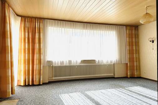 Wohnzimmer - Einfamilienhaus in 86916 Kaufering mit 130m² kaufen