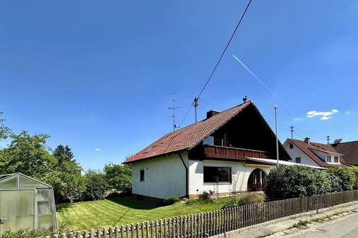 Ansicht Südwest mit Garten - Einfamilienhaus in 86947 Weil mit 172m² kaufen