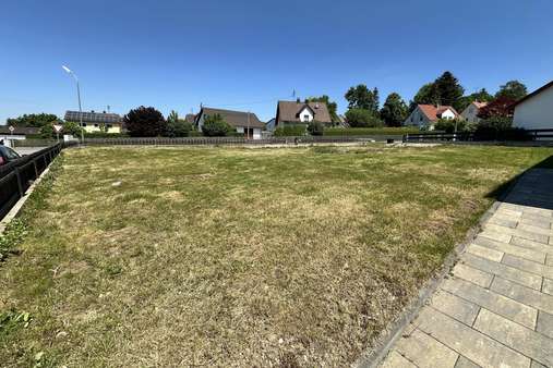 Richtung Osten - Grundstück in 82278 Althegnenberg mit 665m² kaufen