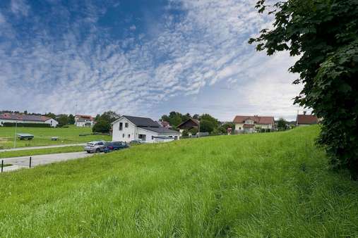 Blick nach Süden Blick nach Süden - Grundstück in 86946 Vilgertshofen mit 643m² kaufen