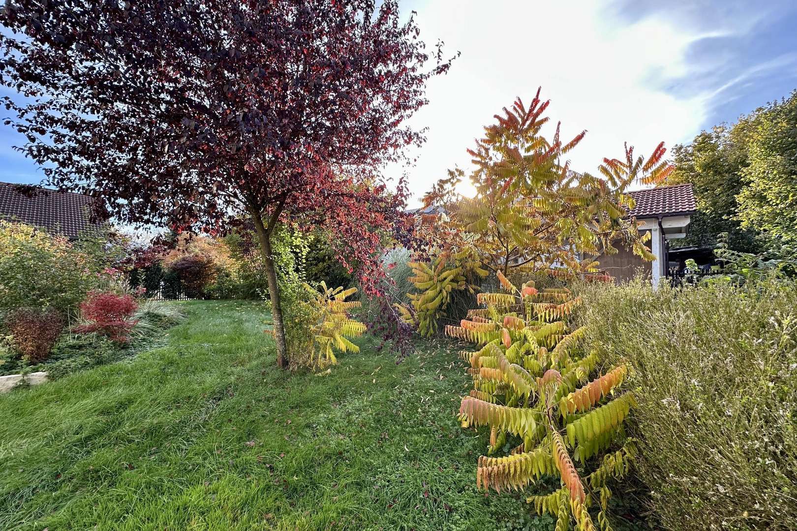 Grundstück mit Blick nach Westen Grundstück mit Blick nach Westen - Grundstück in 86911 Dießen mit 323m² kaufen