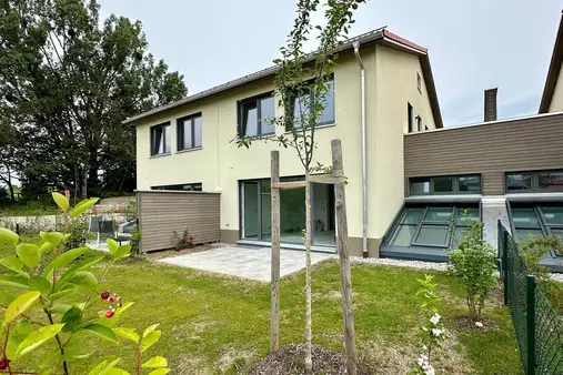 Neubau-Doppelhaushälfte in Utting am Ammersee