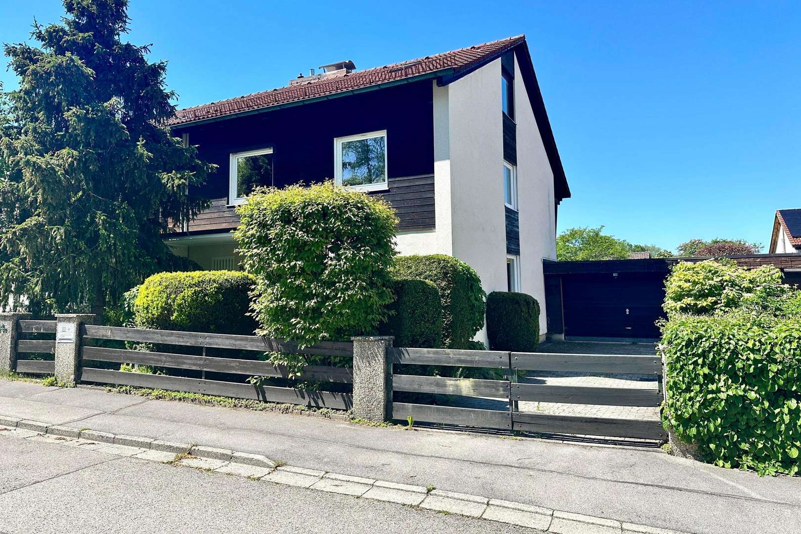 Ansicht Ostseite - Doppelhaushälfte in 86899 Landsberg mit 164m² kaufen