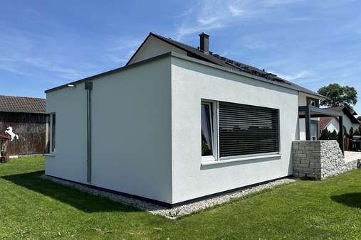 Anbau Wohnzimmer - Einfamilienhaus in 86875 Waal mit 305m² kaufen