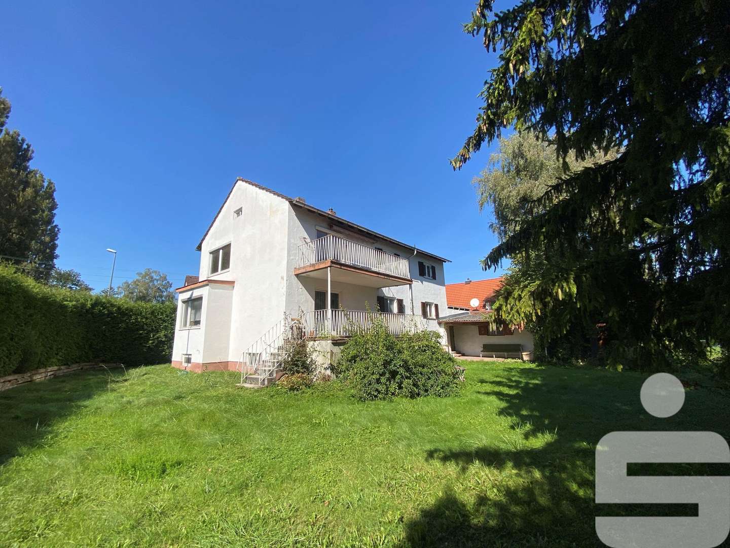 Außenansicht - Zweifamilienhaus in 82194 Gröbenzell mit 190m² kaufen