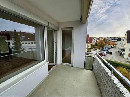 Schöner Balkon - Etagenwohnung in 82256 Fürstenfeldbruck mit 88m² kaufen