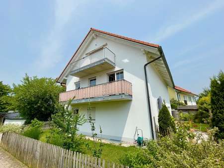 Seitenansicht - Mehrfamilienhaus in 82299 Türkenfeld mit 222m² kaufen