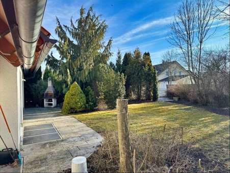 Blick in den Garten - Einfamilienhaus in 82275 Emmering mit 160m² kaufen