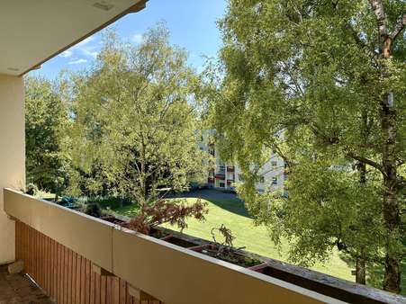 Balkon v. Wohnzimmer - Etagenwohnung in 82194 Gröbenzell mit 78m² kaufen