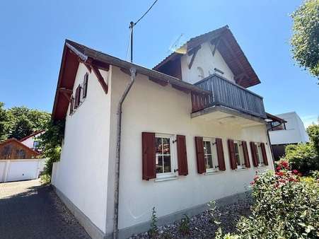 EFH mit Zufahrt Garage - Einfamilienhaus in 82256 Fürstenfeldbruck mit 111m² kaufen
