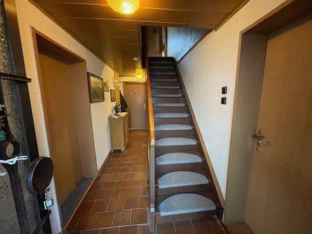 Treppenaufgang Treppenaufgang - Einfamilienhaus in 82288 Kottgeisering mit 236m² kaufen
