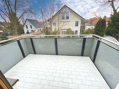 Balkon Wohnung 1.OG - Etagenwohnung in 82216 Maisach mit 140m² kaufen