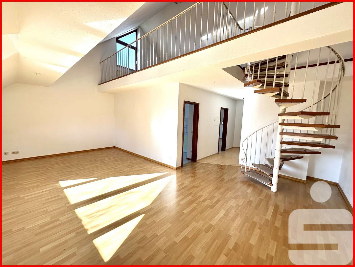 Heller Wohn- Essbereich - Maisonette-Wohnung in 82256 Fürstenfeldbruck mit 93m² kaufen