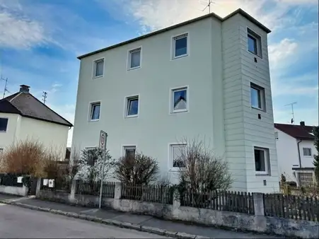 „Brucker Urgestein“ – sehr interessantes 3 Familienhaus!