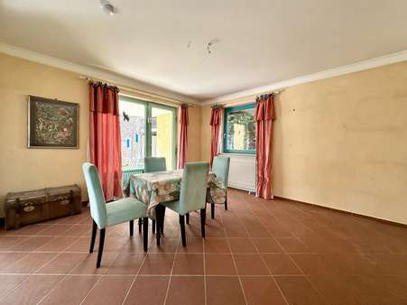 Essbereich Essbereich - Einfamilienhaus in 82256 Fürstenfeldbruck mit 312m² kaufen