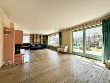 Wohnzimmer Wohnzimmer - Einfamilienhaus in 82256 Fürstenfeldbruck mit 312m² kaufen