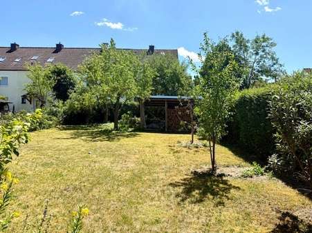 Großer Garten Großer Garten - Doppelhaushälfte in 82275 Emmering mit 141m² kaufen