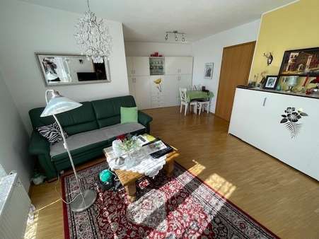 Wohn-/ Essbereich - Etagenwohnung in 82256 Fürstenfeldbruck mit 41m² kaufen