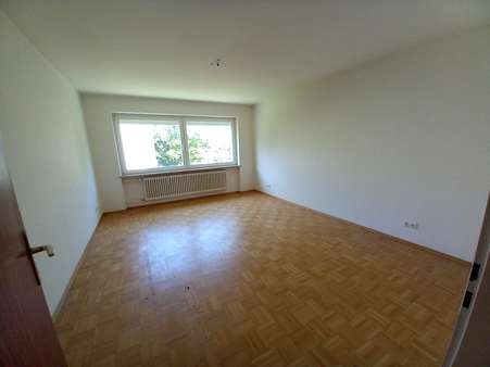 Zimmer Zimmer - Etagenwohnung in 82110 Germering mit 33m² kaufen