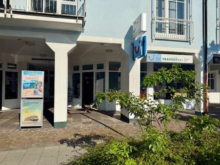 Schaufensterfront - Ladenlokal in 82223 Eichenau mit 89m² kaufen