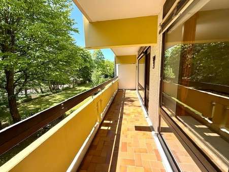 Balkon mit Blick ins Grüne - Etagenwohnung in 82110 Germering mit 76m² kaufen