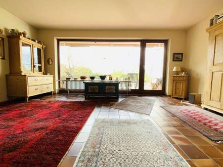 Wohnzimmer - Reiheneckhaus in 82296 Schöngeising mit 125m² kaufen