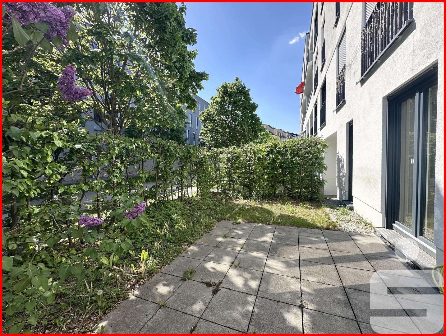 Schöne neuwertige Terrassenwohnung - Erdgeschosswohnung in 81539 München mit 53m² kaufen
