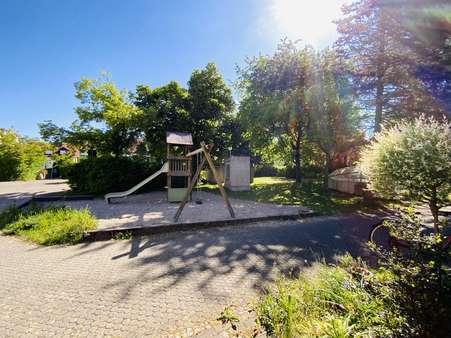 Kinderparadies vor der Tür Kinderparadies vor der Tür - Reiheneckhaus in 82140 Olching mit 94m² kaufen