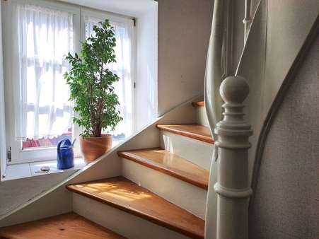 Schöne Holztreppe - Einfamilienhaus in 82278 Althegnenberg mit 150m² kaufen