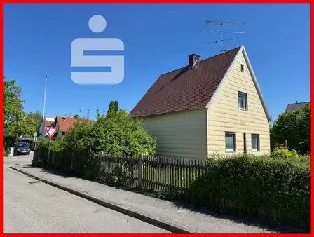Erst Altbestand abreißen, dann Traumhaus verwirklichen!