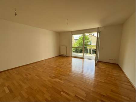 Wohnzimmer - Wohnung in 82256 Fürstenfeldbruck mit 63m² mieten