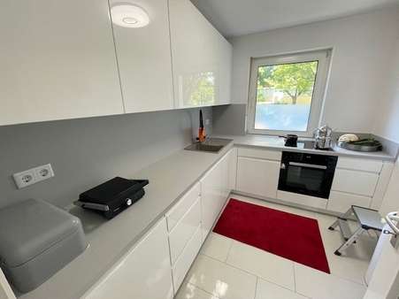 Schöne Einbauküche - Erdgeschosswohnung in 82256 Fürstenfeldbruck mit 70m² kaufen
