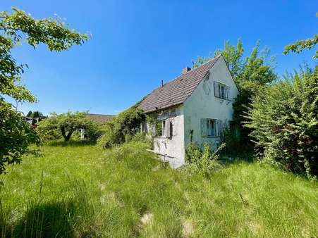 Baugrundstück mit Altbestand - Grundstück in 82266 Inning mit 733m² kaufen